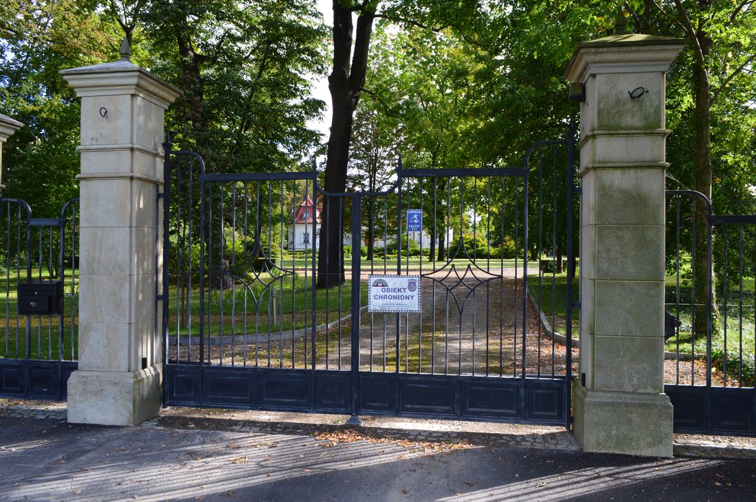 Niegowić Dwór I