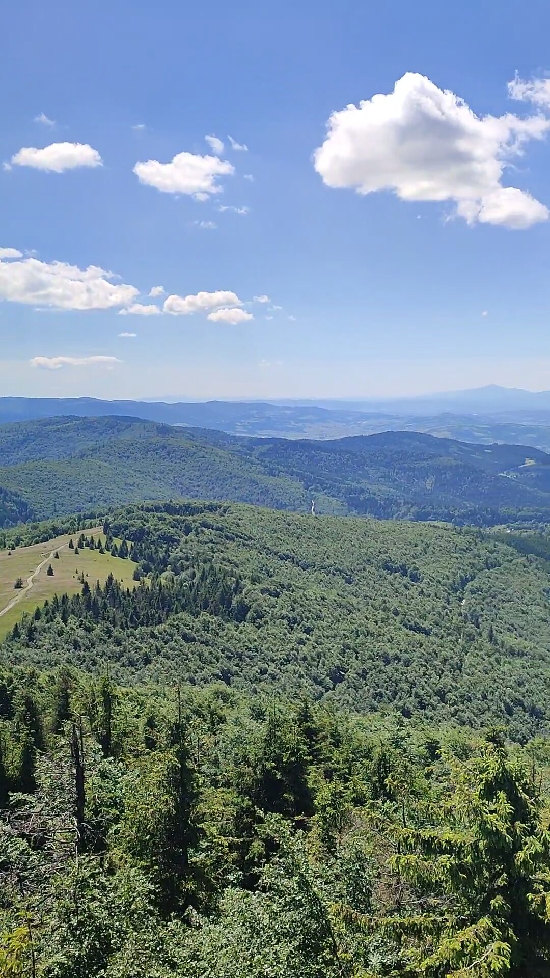 Okolica - panorama ze szczytu Mogielicy, film